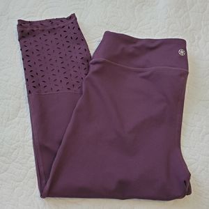 GAIAM Capri Yoga Leggings